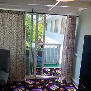  Aparthotel Studio United States